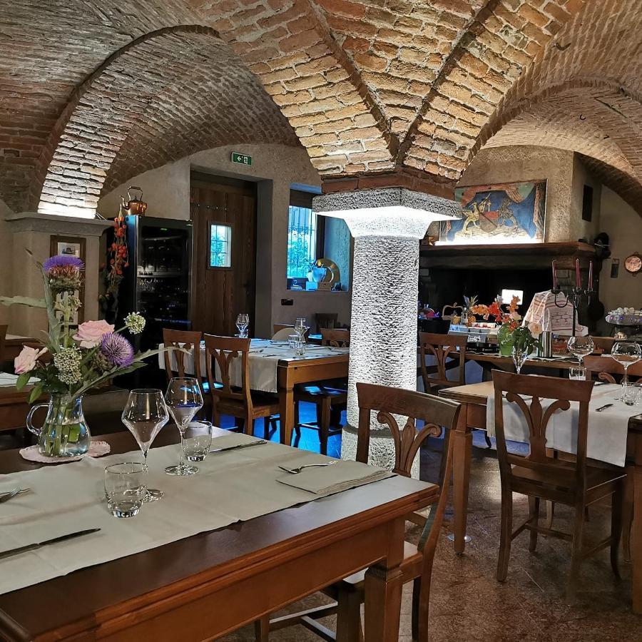 A' La Table Du Sommelier Chambres D Hotes & Restaurant Saint-Vincent Bagian luar foto