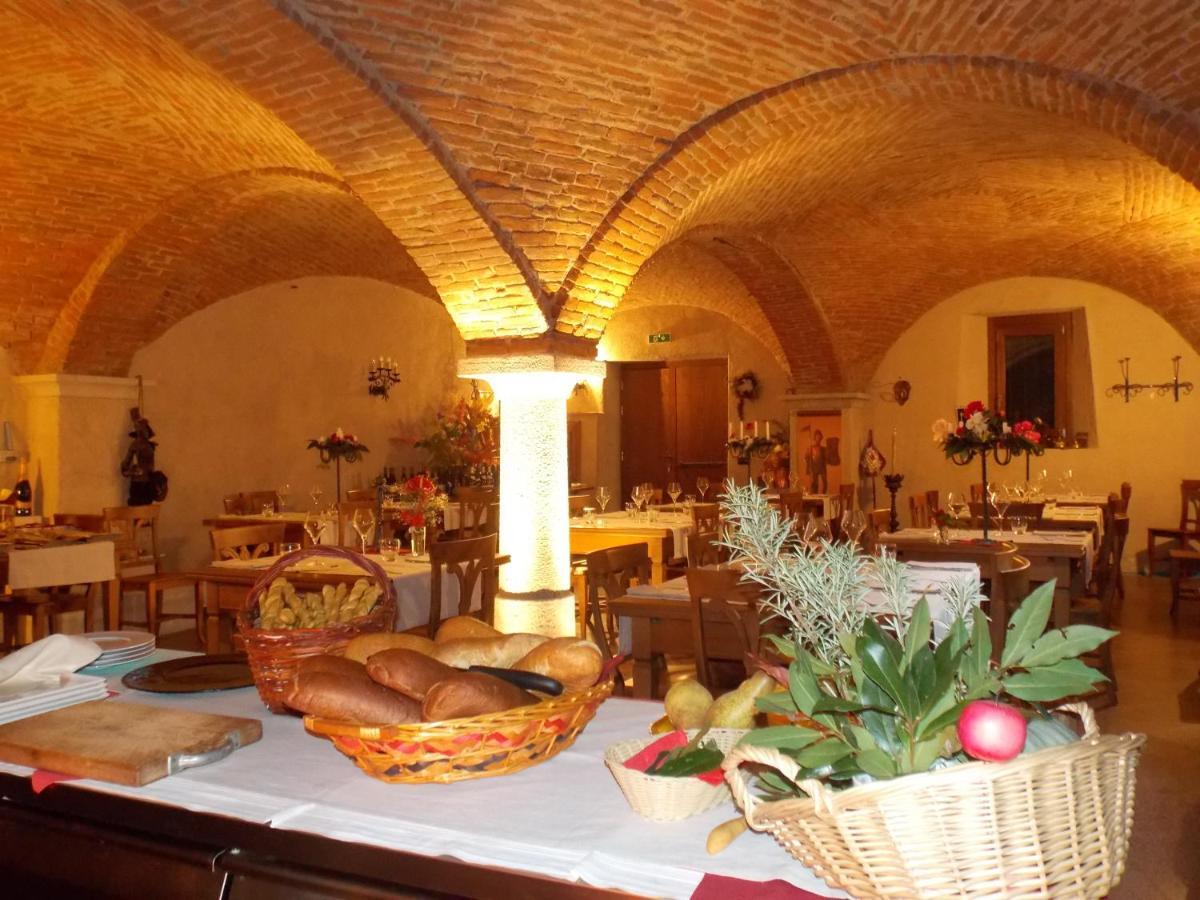 A' La Table Du Sommelier Chambres D Hotes & Restaurant Saint-Vincent Bagian luar foto